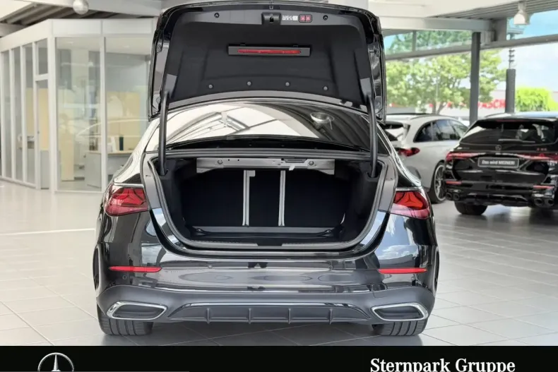 Mercedes-Benz E 450 (Clasa E) din 2025 cu 29.831 km - oferta MER243141 - foto 10