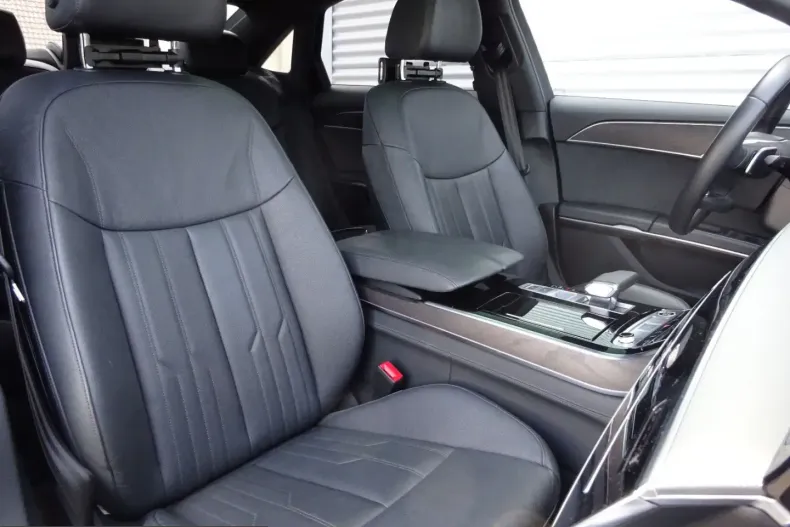 Audi A8 din 2022 cu 71.480 km - oferta AUD243144 - foto 21