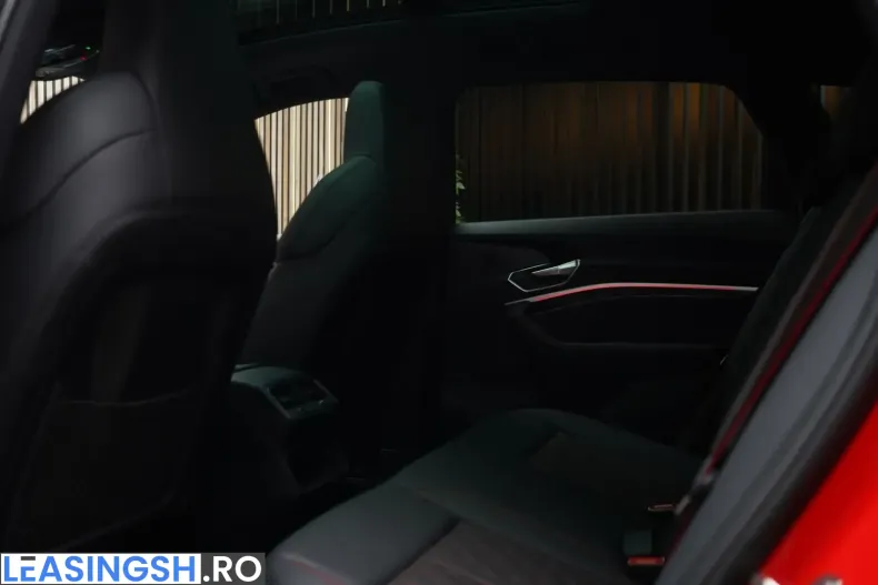 Audi SQ8 din 2024 cu 49.950 km - oferta AUD243148 - foto 17