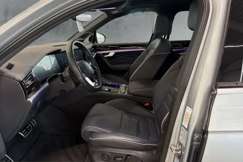 Volkswagen Touareg din 2024 cu 48.000 km - oferta VOL243158 - foto 8