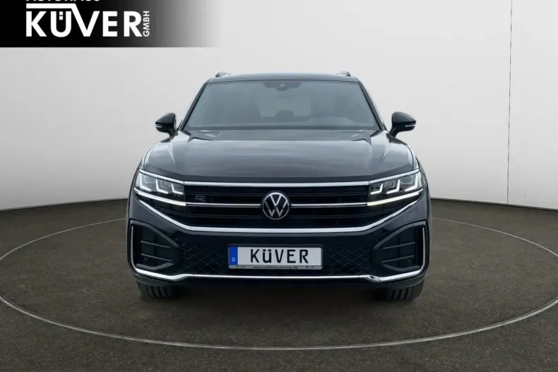 Volkswagen Touareg din 2025 cu 14.600 km - oferta VOL243159 - foto 1