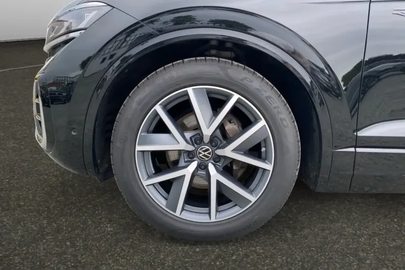 Volkswagen Touareg din 2025 cu 14.600 km - oferta VOL243159 - foto 6