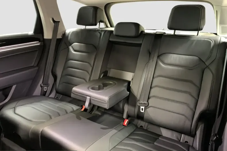 Volkswagen Touareg din 2024 cu 37.497 km - oferta VOL243161 - foto 15