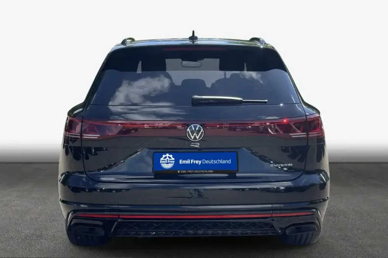 Volkswagen Touareg din 2025 cu 10.060 km - oferta VOL243162 - foto 4