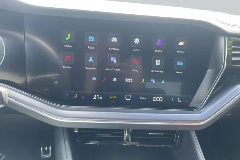 Volkswagen Touareg din 2025 cu 10.060 km - oferta VOL243162 - foto 17