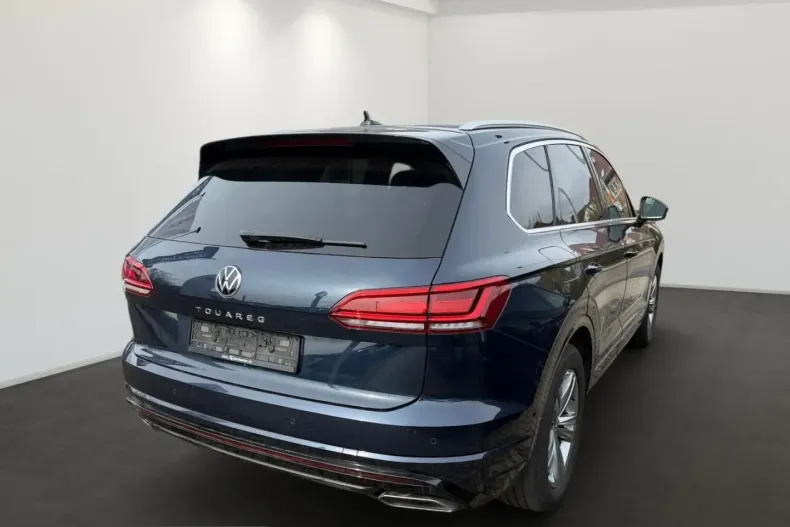 Volkswagen Touareg din 2023 cu 45.067 km - oferta VOL243163 - foto 3