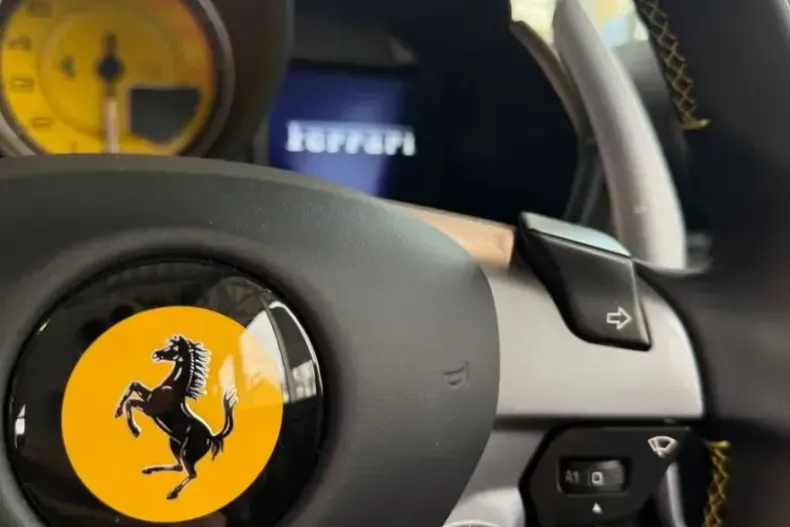 Ferrari Portofino din 2023 cu 10.965 km - oferta FER243176 - foto 8