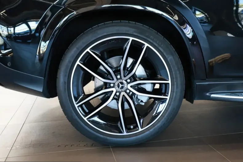 Mercedes-Benz GLE 450 (Clasa GLE) din 2025 cu 35.000 km - oferta MER243183 - foto 5