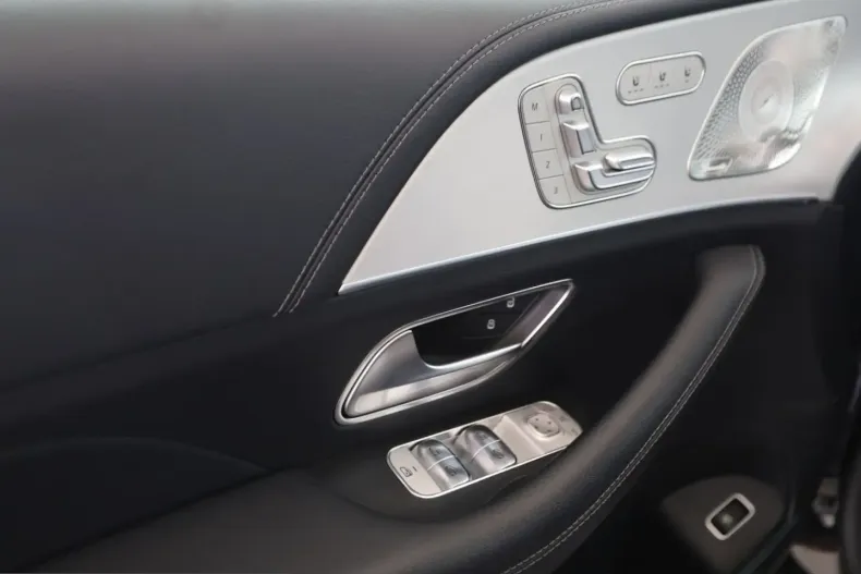 Mercedes-Benz GLE 450 (Clasa GLE) din 2025 cu 27.034 km - oferta MER243184 - foto 9