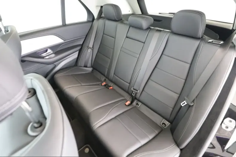 Mercedes-Benz GLE 450 (Clasa GLE) din 2025 cu 27.034 km - oferta MER243184 - foto 12