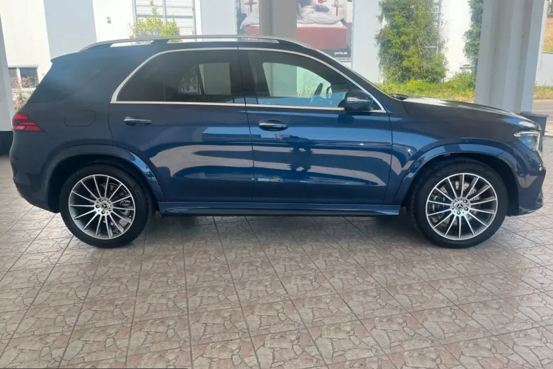 Mercedes-Benz GLE 450 (Clasa GLE) din 2023 cu 23.780 km - oferta MER243186 - foto 3