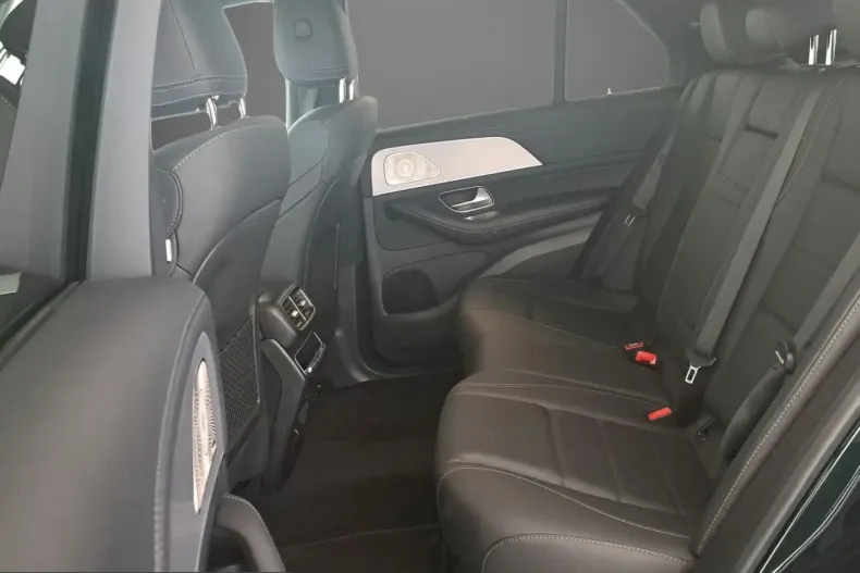 Mercedes-Benz GLE 450 (Clasa GLE) din 2024 cu 35.000 km - oferta MER243189 - foto 8