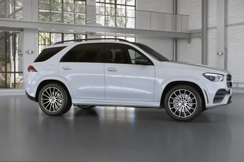 Mercedes-Benz GLE 400 (Clasa GLE) din 2024 cu 27.760 km - oferta MER243191 - foto 4
