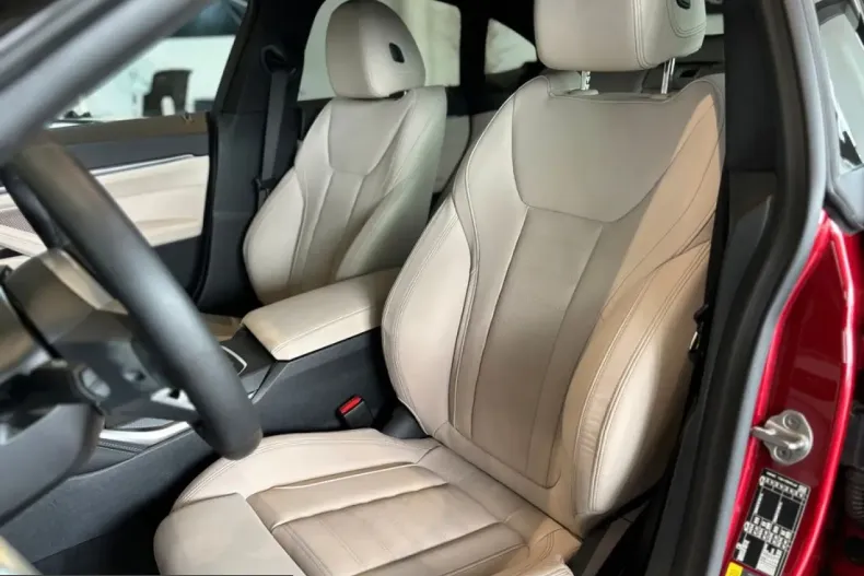 BMW i4 (Seria 4) din 2025 cu 23.829 km - oferta BMW243205 - foto 4