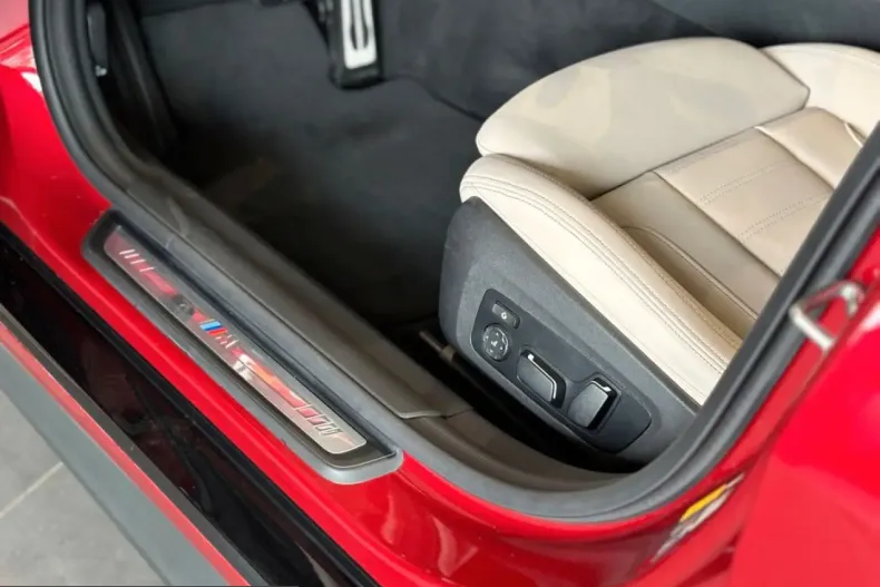 BMW i4 (Seria 4) din 2025 cu 23.829 km - oferta BMW243205 - foto 17