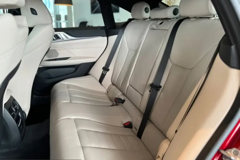 BMW i4 (Seria 4) din 2025 cu 23.829 km - oferta BMW243205 - foto 23