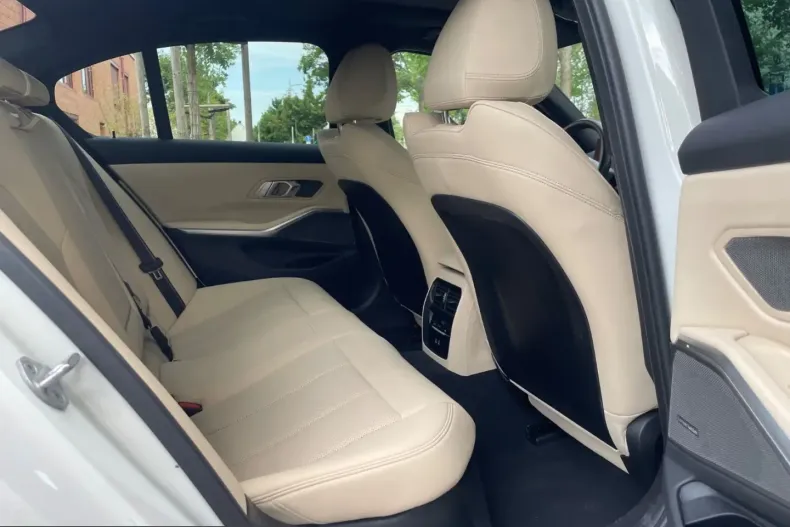 BMW 330 (Seria 3) din 2024 cu 40.000 km - oferta BMW243206 - foto 22