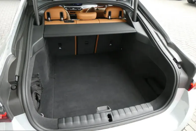 BMW i4 (Seria 4) din 2023 cu 48.903 km - oferta BMW243207 - foto 15