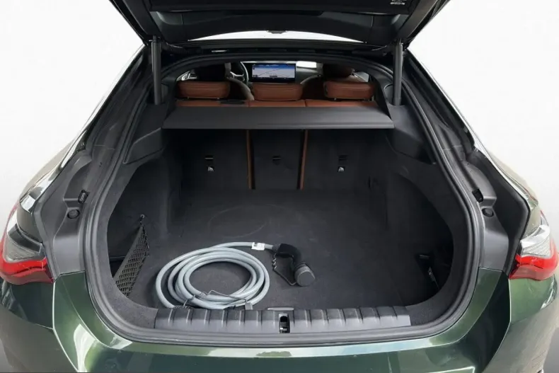 BMW i4 (Seria 4) din 2023 cu 48.405 km - oferta BMW243209 - foto 7