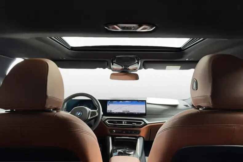 BMW i4 (Seria 4) din 2023 cu 48.405 km - oferta BMW243209 - foto 9