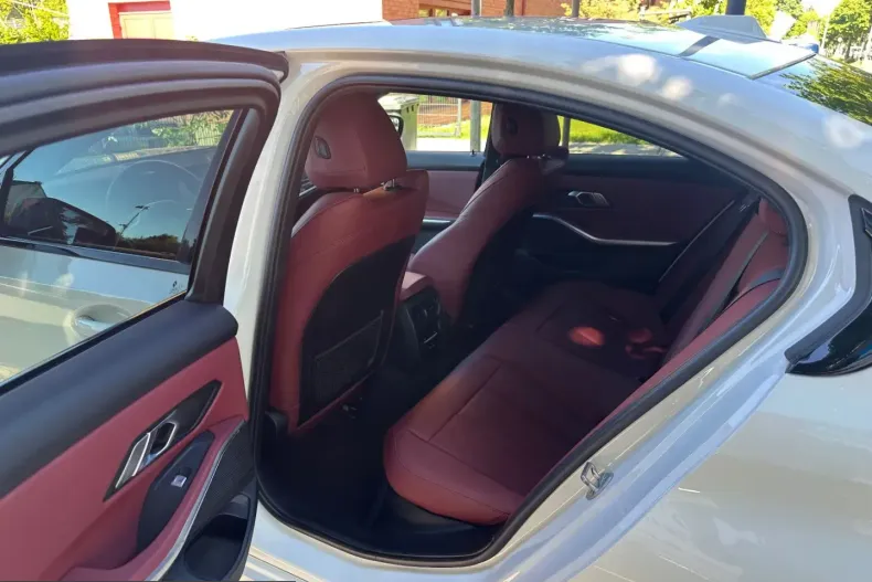 BMW 320 (Seria 3) din 2024 cu 35.000 km - oferta BMW243210 - foto 16
