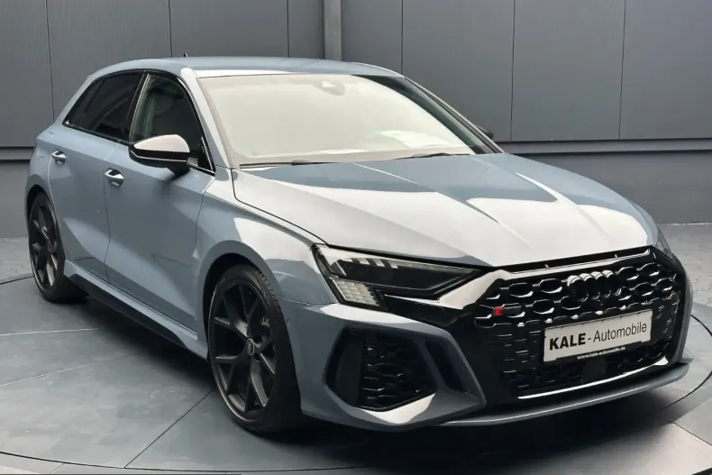 Audi RS3 din 2024 cu 43.750 km - oferta AUD243214 - foto 1