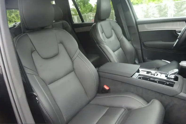Volvo XC90 din 2025 cu 22.179 km - oferta VOL243218 - foto 8