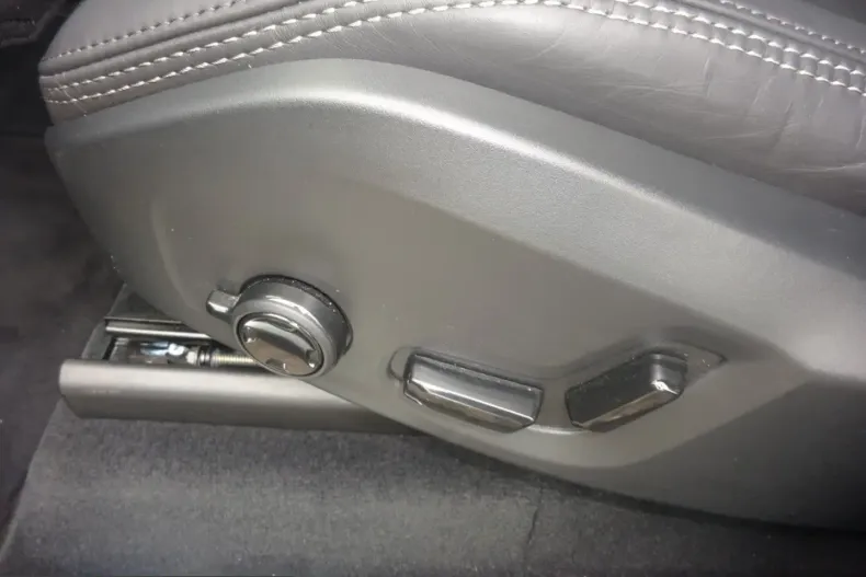 Volvo XC90 din 2025 cu 22.179 km - oferta VOL243218 - foto 31