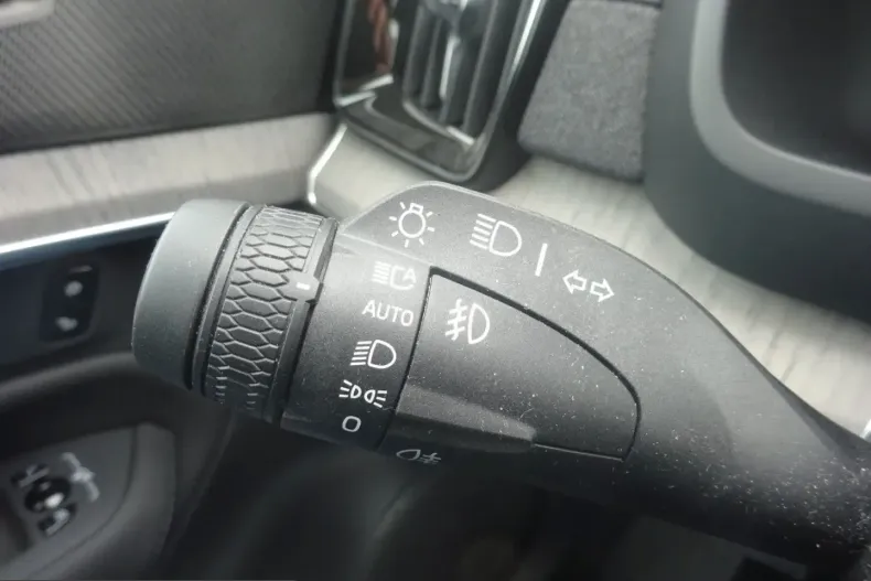 Volvo XC90 din 2025 cu 22.179 km - oferta VOL243218 - foto 35