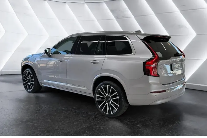 Volvo XC90 din 2025 cu 18.095 km - oferta VOL243219 - foto 2