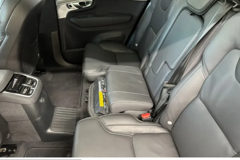 Volvo XC90 din 2025 cu 18.095 km - oferta VOL243219 - foto 18