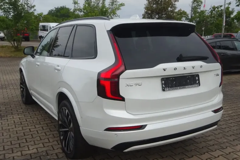 Volvo XC90 din 2025 cu 15.840 km - oferta VOL243220 - foto 3