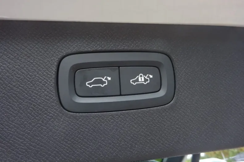 Volvo XC90 din 2025 cu 15.840 km - oferta VOL243220 - foto 7