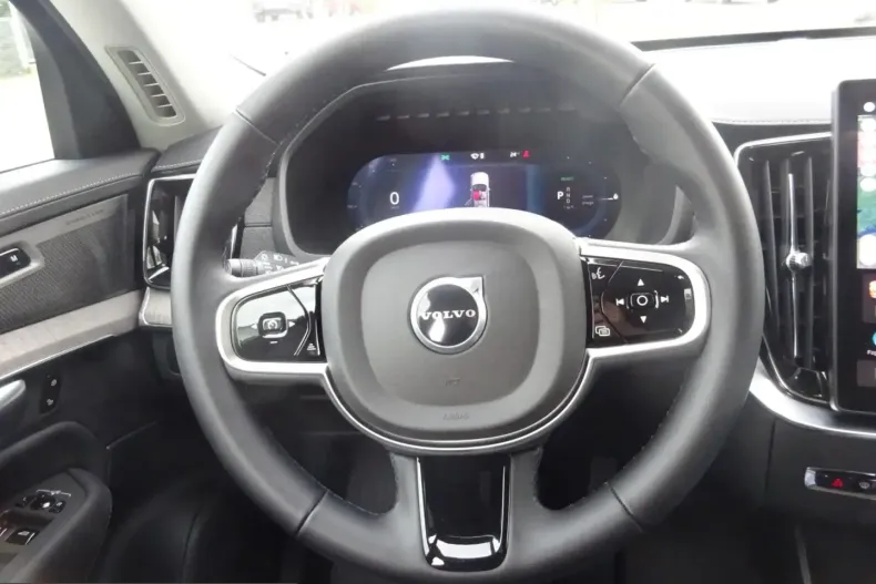 Volvo XC90 din 2025 cu 15.840 km - oferta VOL243220 - foto 21