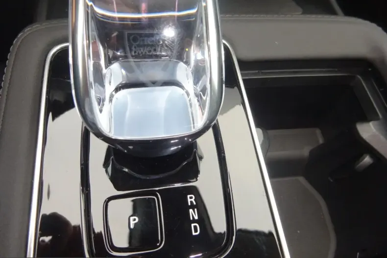 Volvo XC90 din 2025 cu 15.840 km - oferta VOL243220 - foto 36