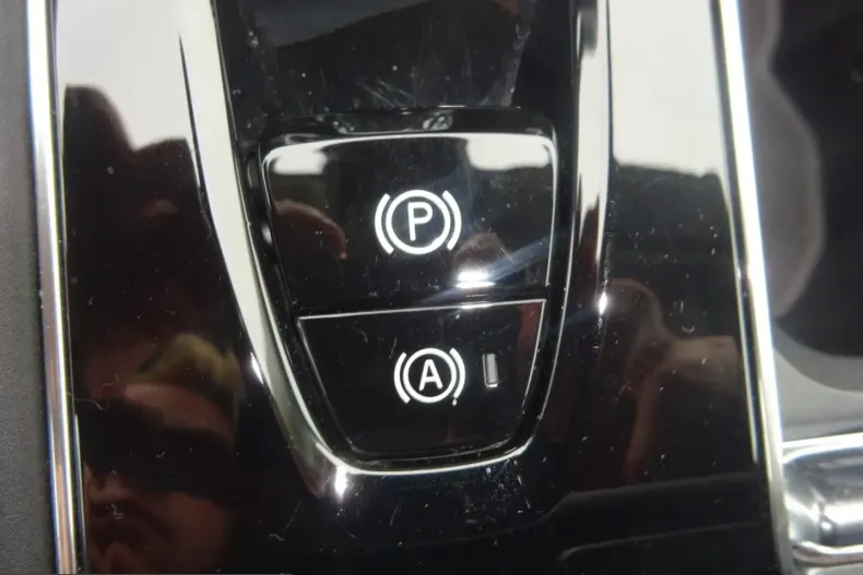 Volvo XC90 din 2025 cu 15.840 km - oferta VOL243220 - foto 38