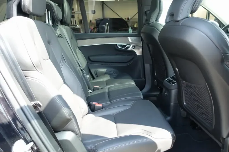 Volvo XC90 din 2025 cu 18.880 km - oferta VOL243221 - foto 11