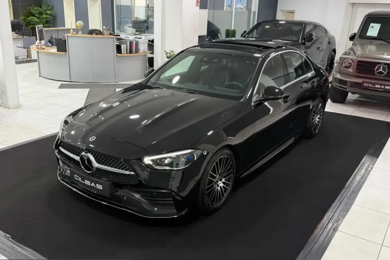 Mercedes-Benz C 300 (Clasa C) din 2022 cu 30.762 km - oferta MER243233 - foto 1