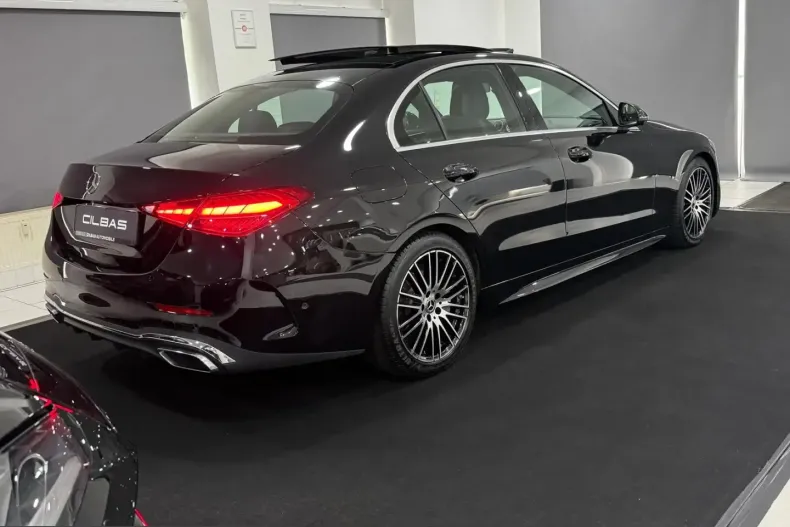 Mercedes-Benz C 300 (Clasa C) din 2022 cu 30.762 km - oferta MER243233 - foto 8