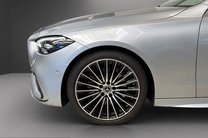 Mercedes-Benz C 300 (Clasa C) din 2025 cu 29.374 km - oferta MER243239 - foto 17