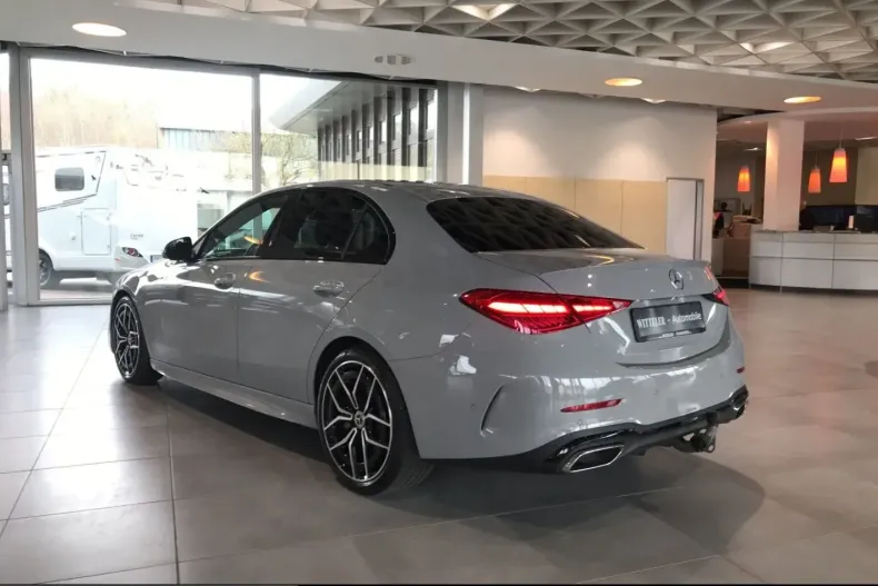 Mercedes-Benz C 300 (Clasa C) din 2025 cu 25.200 km - oferta MER243240 - foto 11