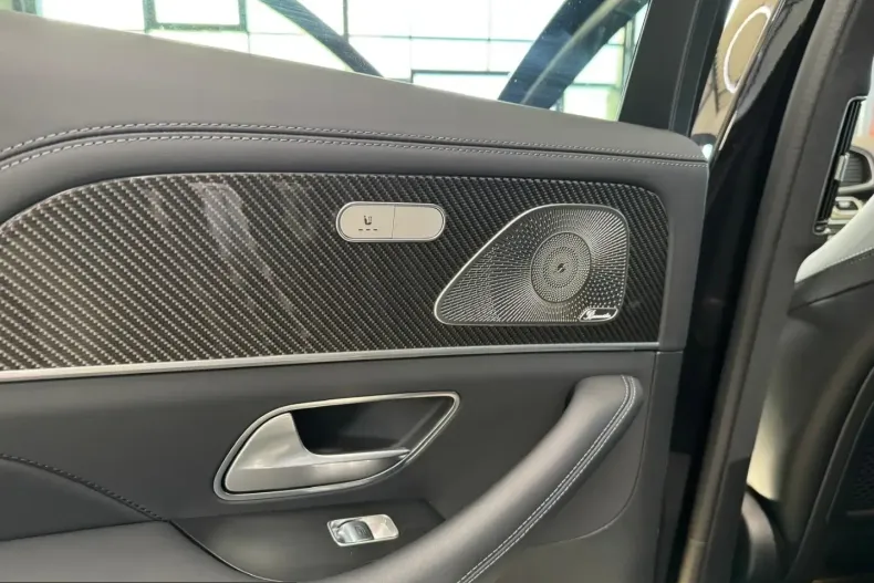 Mercedes-Benz GLE 63 AMG (Clasa GLE) din 2025 cu 15.500 km - oferta MER243244 - foto 16