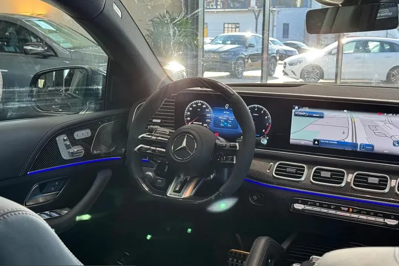 Mercedes-Benz GLE 63 AMG (Clasa GLE) din 2025 cu 15.500 km - oferta MER243244 - foto 25