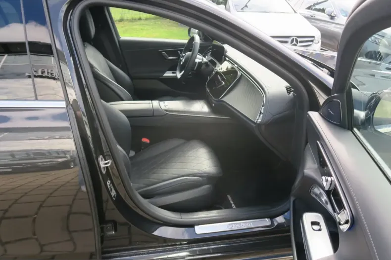 Mercedes-Benz E 450 (Clasa E) din 2025 cu 17.612 km - oferta MER243247 - foto 9