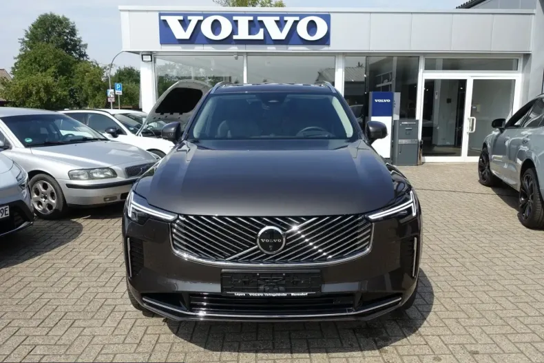 Volvo XC90 din 2025 cu 18.290 km - oferta VOL243248 - foto 5