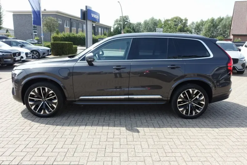 Volvo XC90 din 2025 cu 18.290 km - oferta VOL243248 - foto 7