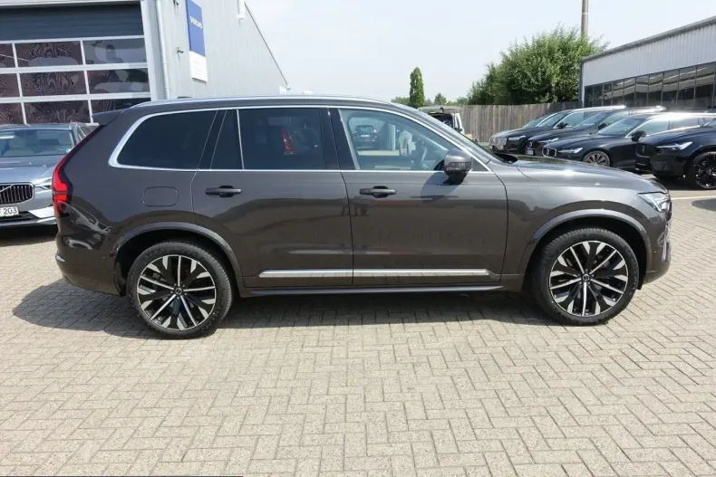 Volvo XC90 din 2025 cu 18.290 km - oferta VOL243248 - foto 8