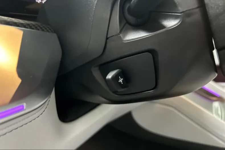 BMW XM (Seria X) din 2023 cu 64.796 km - oferta BMW243250 - foto 14