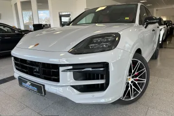 Porsche Cayenne din 2023 - oferta POR243255