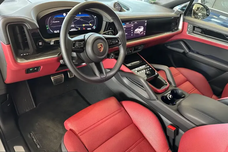 Porsche Cayenne din 2023 cu 48.500 km - oferta POR243255 - foto 3